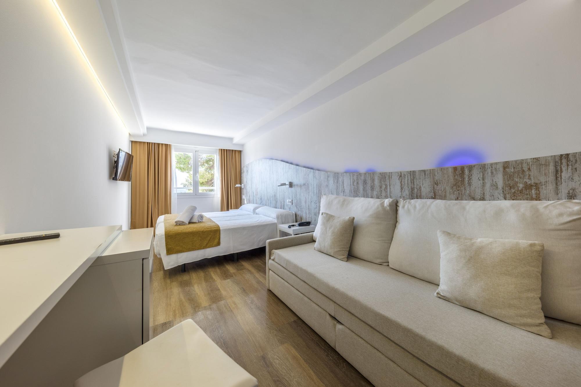 Welikehotel Triton Beach (Adults Only) Cala Ratjada  Zewnętrze zdjęcie