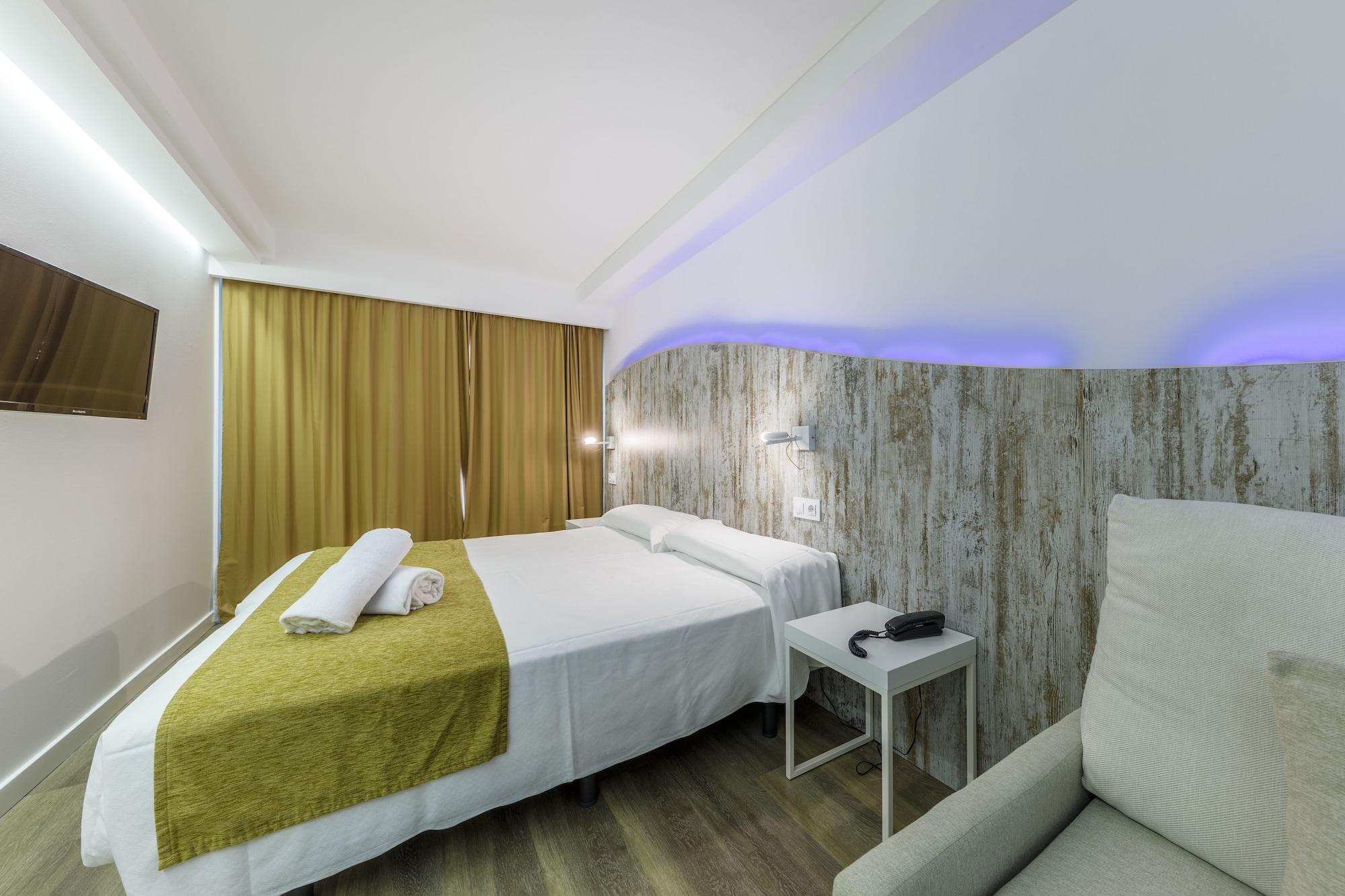 Welikehotel Triton Beach (Adults Only) Cala Ratjada  Zewnętrze zdjęcie