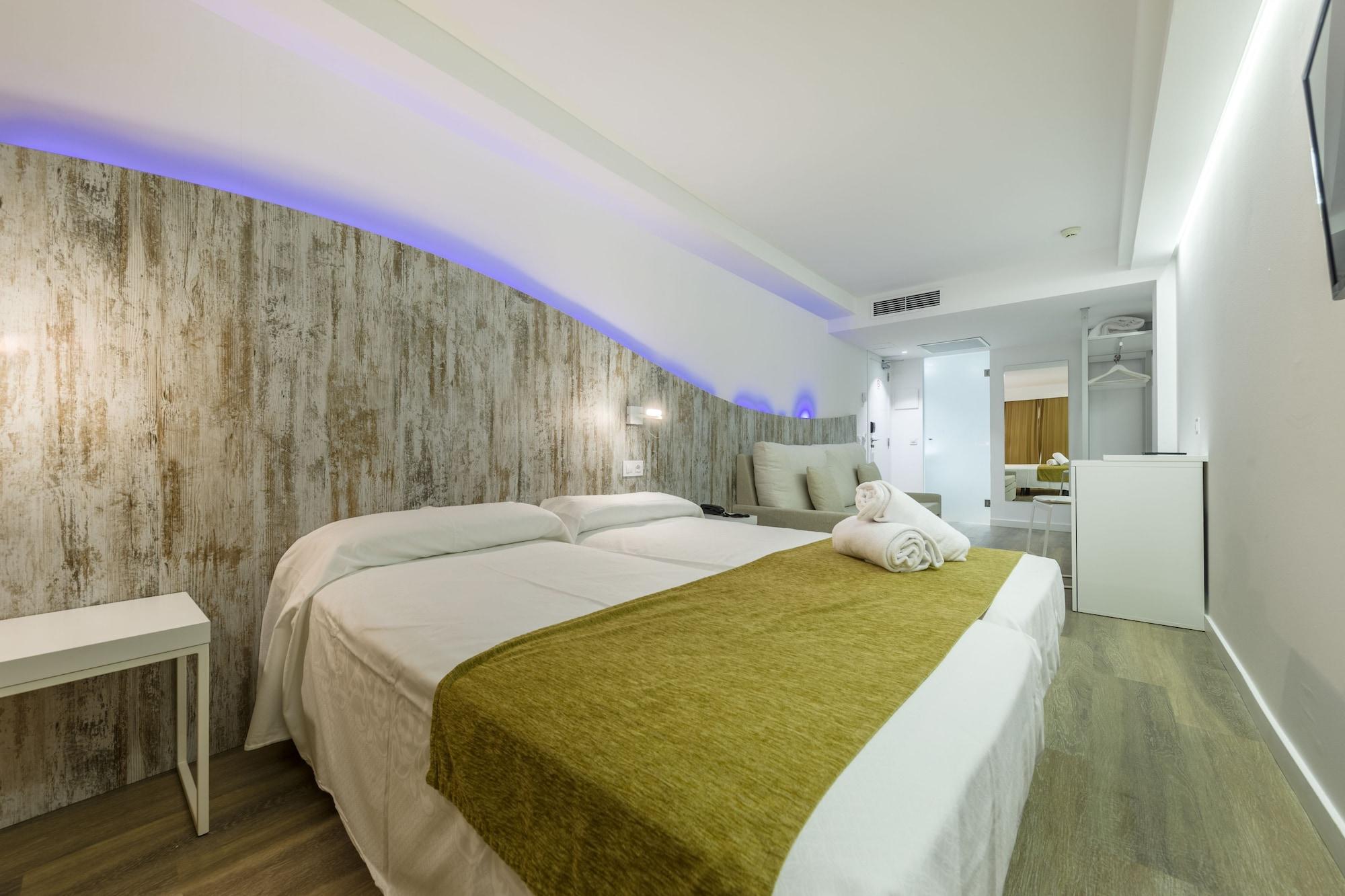 Welikehotel Triton Beach (Adults Only) Cala Ratjada  Zewnętrze zdjęcie