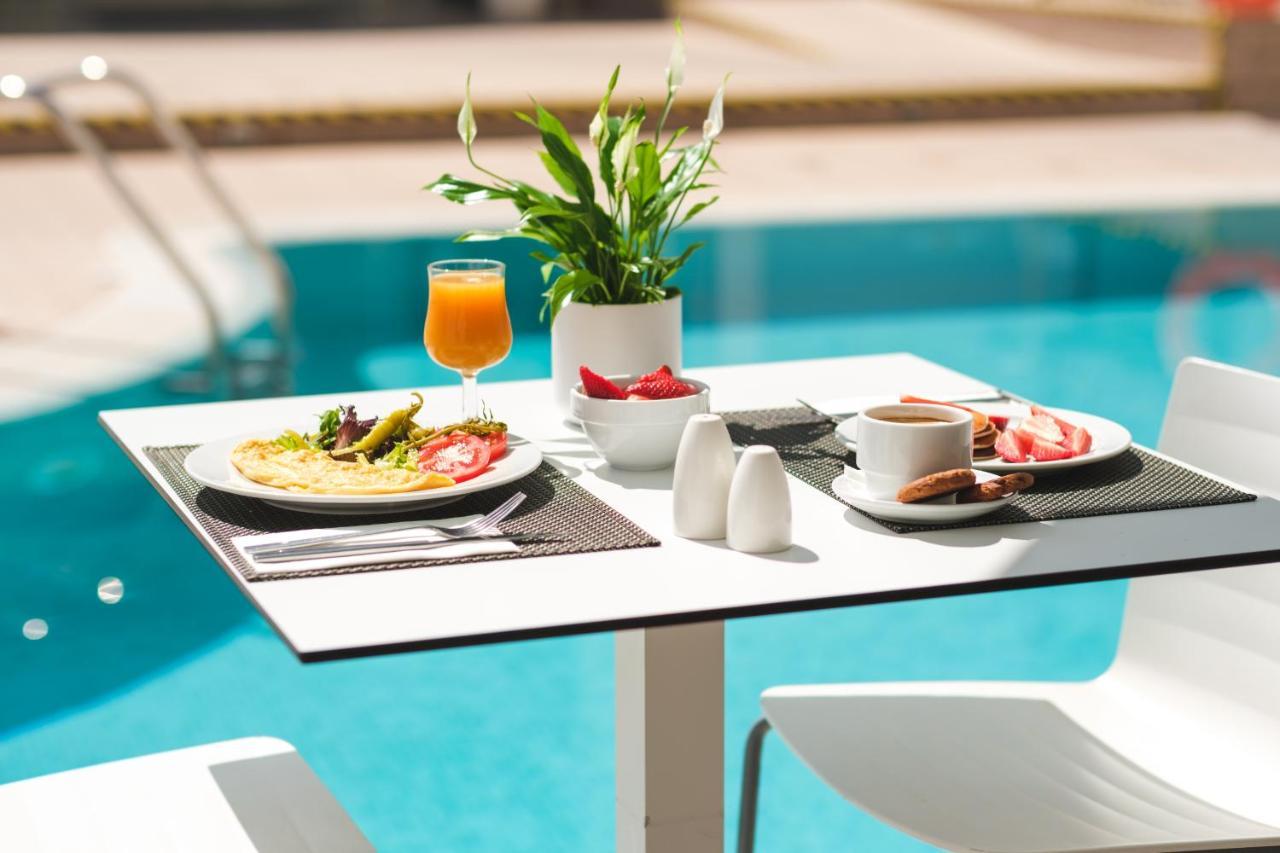 Welikehotel Triton Beach (Adults Only) Cala Ratjada  Zewnętrze zdjęcie